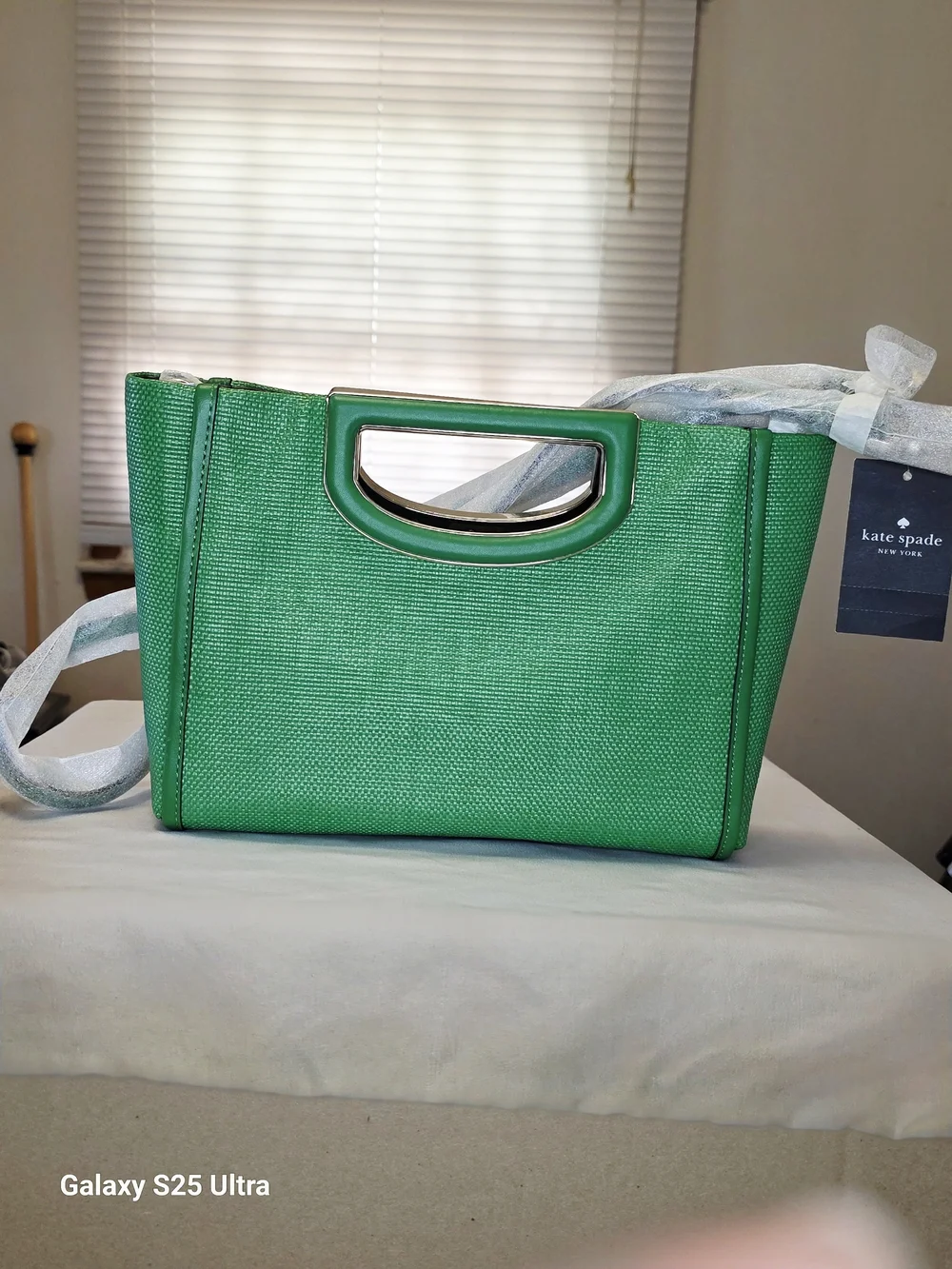 Kate Spade Alexia Straw Crossbody Clutch In Green Bean